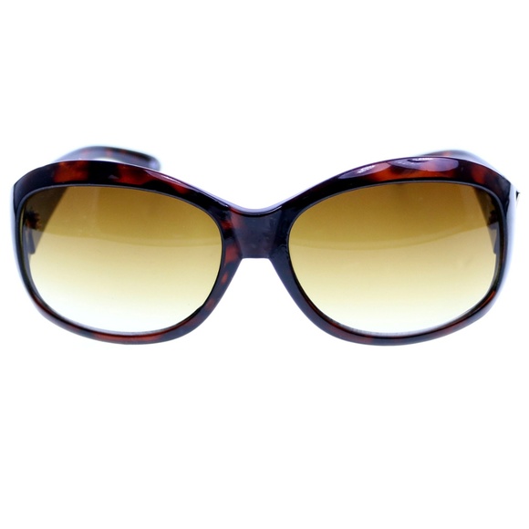 Liz Claiborne  "Harper" Heart Oversize-Sunglasses - Picture 4 of 7